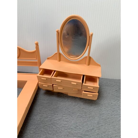 Vintage Mini Dollhouse Furniture Set Bedroom & Kitchen Brown - Picture 4 of 14